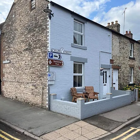 Crown And Cushion Inn 3*