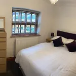 Crown And Cushion Mini-hôtel