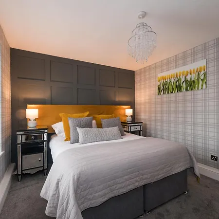 Crown And Cushion Herberg 3*