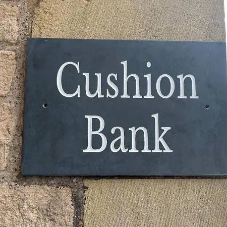 Crown And Cushion