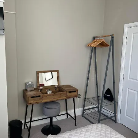 Kro Crown And Cushion 3*