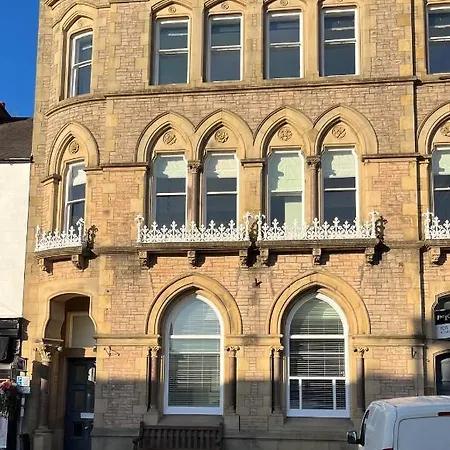 Kro Crown And Cushion 3*